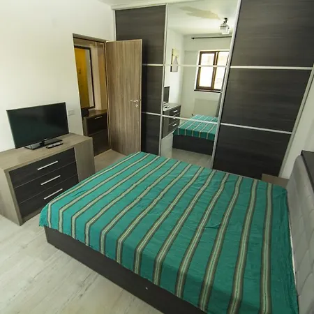 アパート Apartament Miraj 34 ママイア