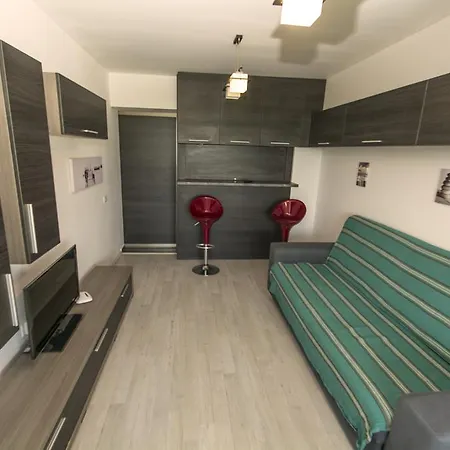アパート Apartament Miraj 34