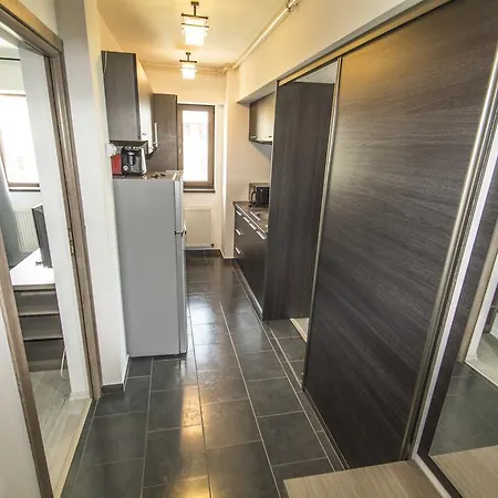 Apartament Miraj 34 アパート ママイア