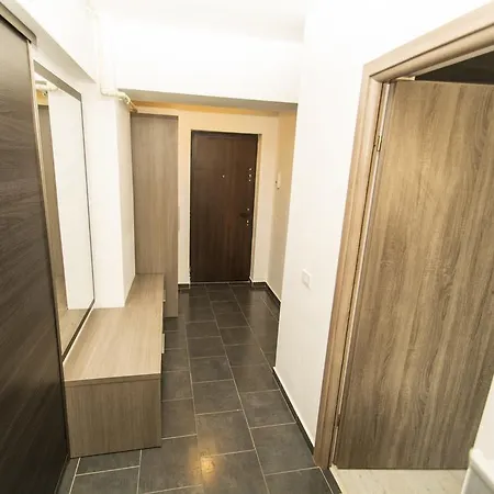 Apartament Miraj 34 アパート
