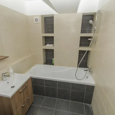 Apartament Miraj 34 アパート ママイア