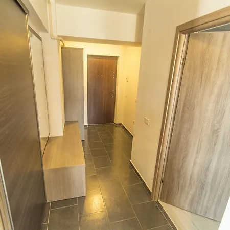 Apartament Miraj 34 *